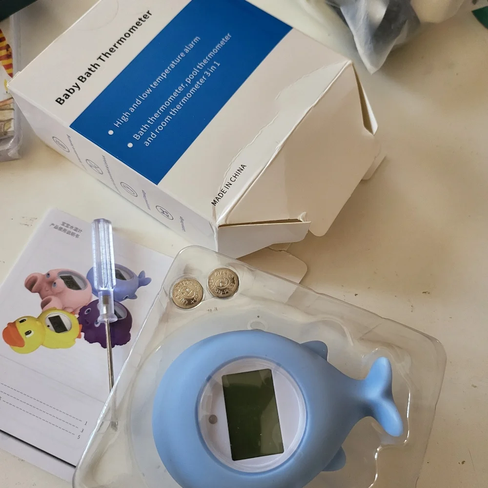 💲 Baby Bath Thermometer Whale